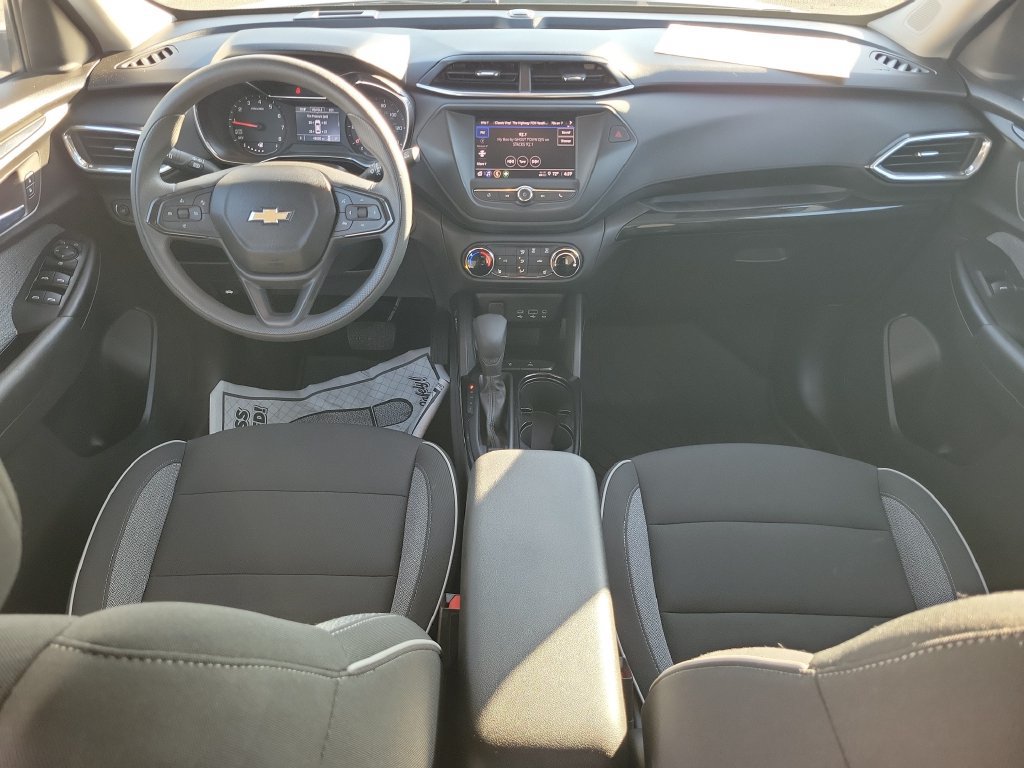 Used 2023 Chevrolet TrailBlazer LT FWD image 27