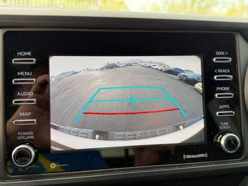 Used 2020 Toyota Tacoma SR image 13