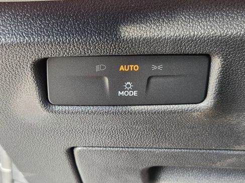 New 2026 Volkswagen Tiguan SE AWD/4WD image 19