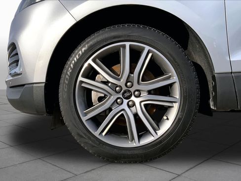 Certified 2023 Ford Edge Titanium AWD/4WD image 11