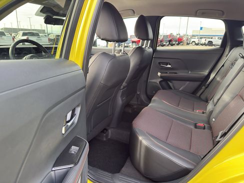 Used 2025 Nissan Kicks SR image 29