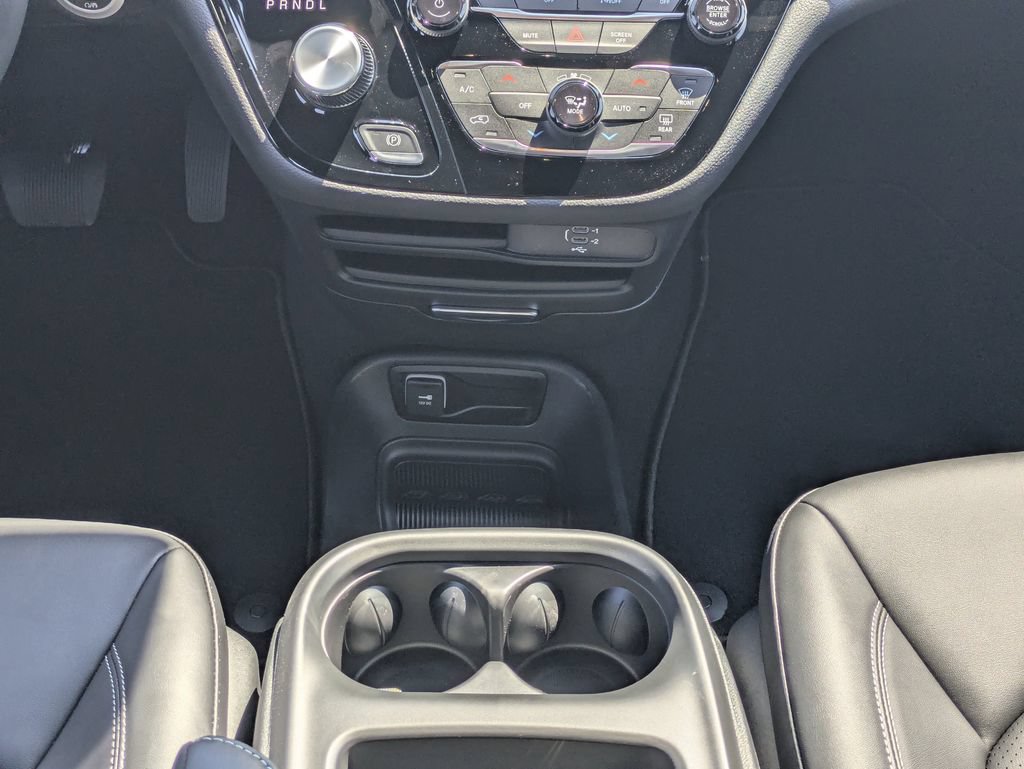 New 2026 Chrysler Pacifica Select w/ S Appearance Package FWD image 21
