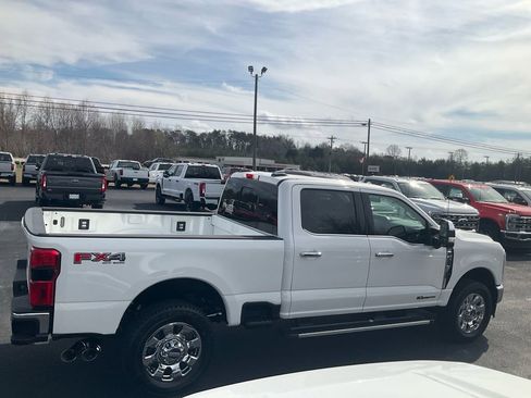 New 2026 Ford F250 Lariat w/ Chrome Package image 4