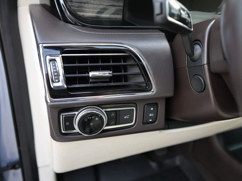 Used 2020 Lincoln Navigator L Black Label w/ Cargo Convenience Package image 27