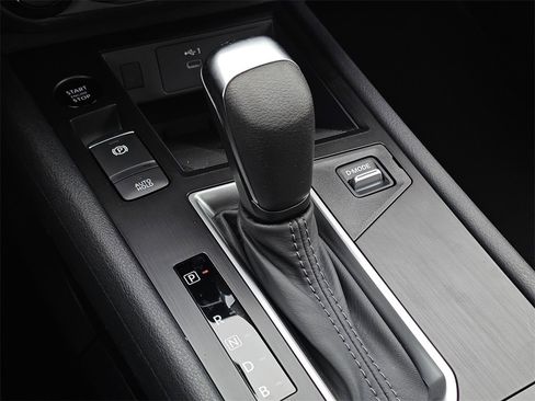 New 2026 Nissan Kicks SV image 19