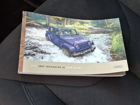 Used 2018 Jeep Wrangler Sport AWD/4WD image 26