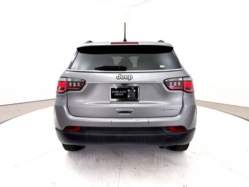 Used 2019 Jeep Compass Sport w/ Tech Group FWD image 15