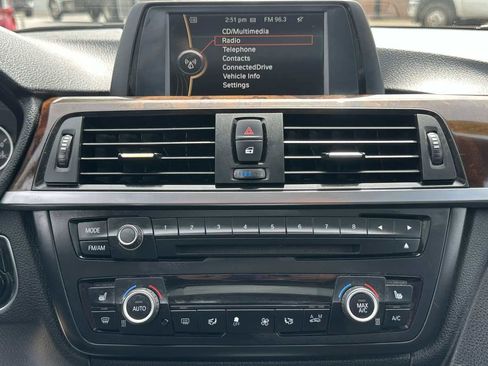 Used 2014 BMW 328i xDrive Sedan AWD/4WD image 19