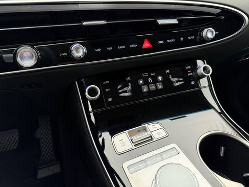 New 2026 Genesis GV70 2.5T AWD/4WD image 19