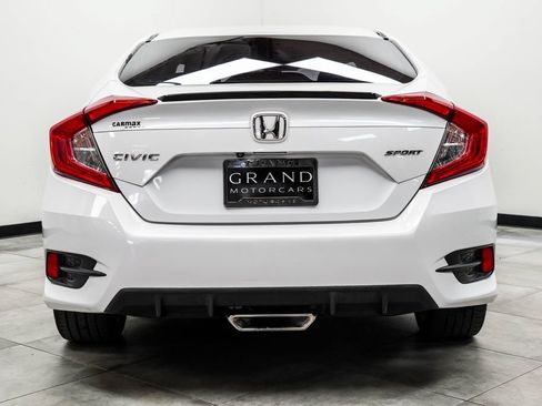 Used 2019 Honda Civic Sport image 9