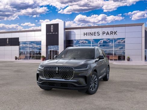 New 2026 Lincoln Aviator AWD image 2