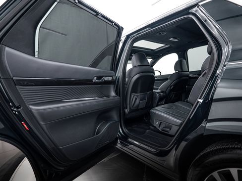 Used 2024 Hyundai Palisade Calligraphy image 17