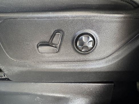 Used 2020 RAM 1500 Lone Star RWD image 28