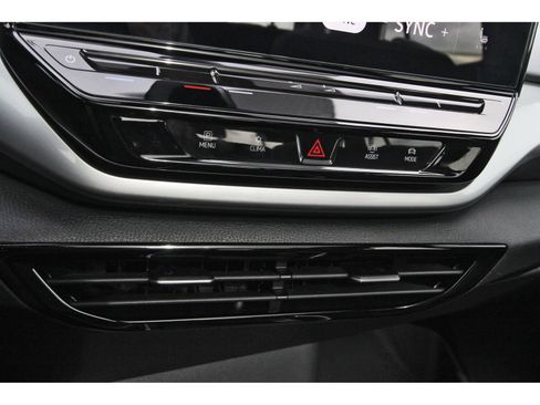 Used 2023 Volkswagen ID.4 Pro AWD/4WD image 26