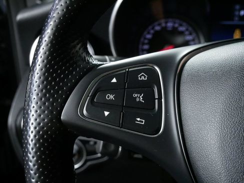 Used 2019 Mercedes-Benz GLC 300 4MATIC Coupe image 24