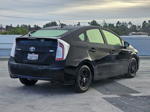 Used 2013 Toyota Prius One image 15