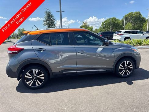 Used 2019 Nissan Kicks SR w/ SR Premium Package FWD image 6