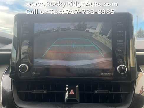 Used 2022 Toyota Corolla LE image 20