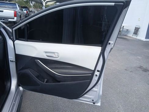 Used 2020 Toyota Corolla SE image 20