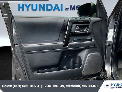 Used 2021 Toyota 4Runner TRD Off-Road Premium image 17