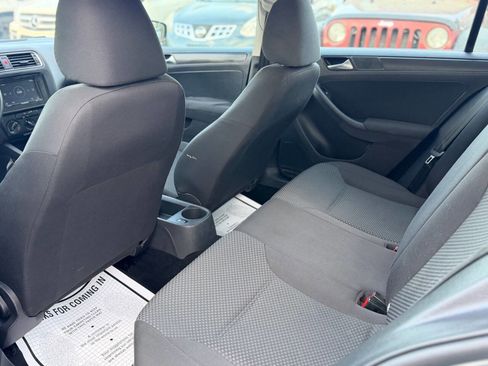 Used 2012 Volkswagen Jetta Sedan image 19