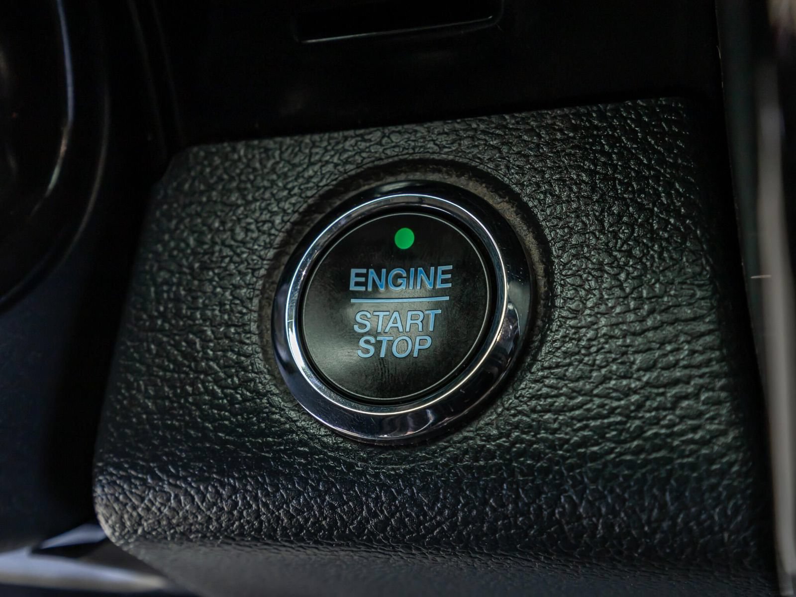 Used 2022 Ford F350 Lariat w/ Lariat Ultimate Package AWD/4WD image 21