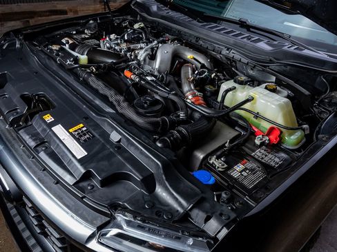 Used 2024 Ford F350 Platinum image 39