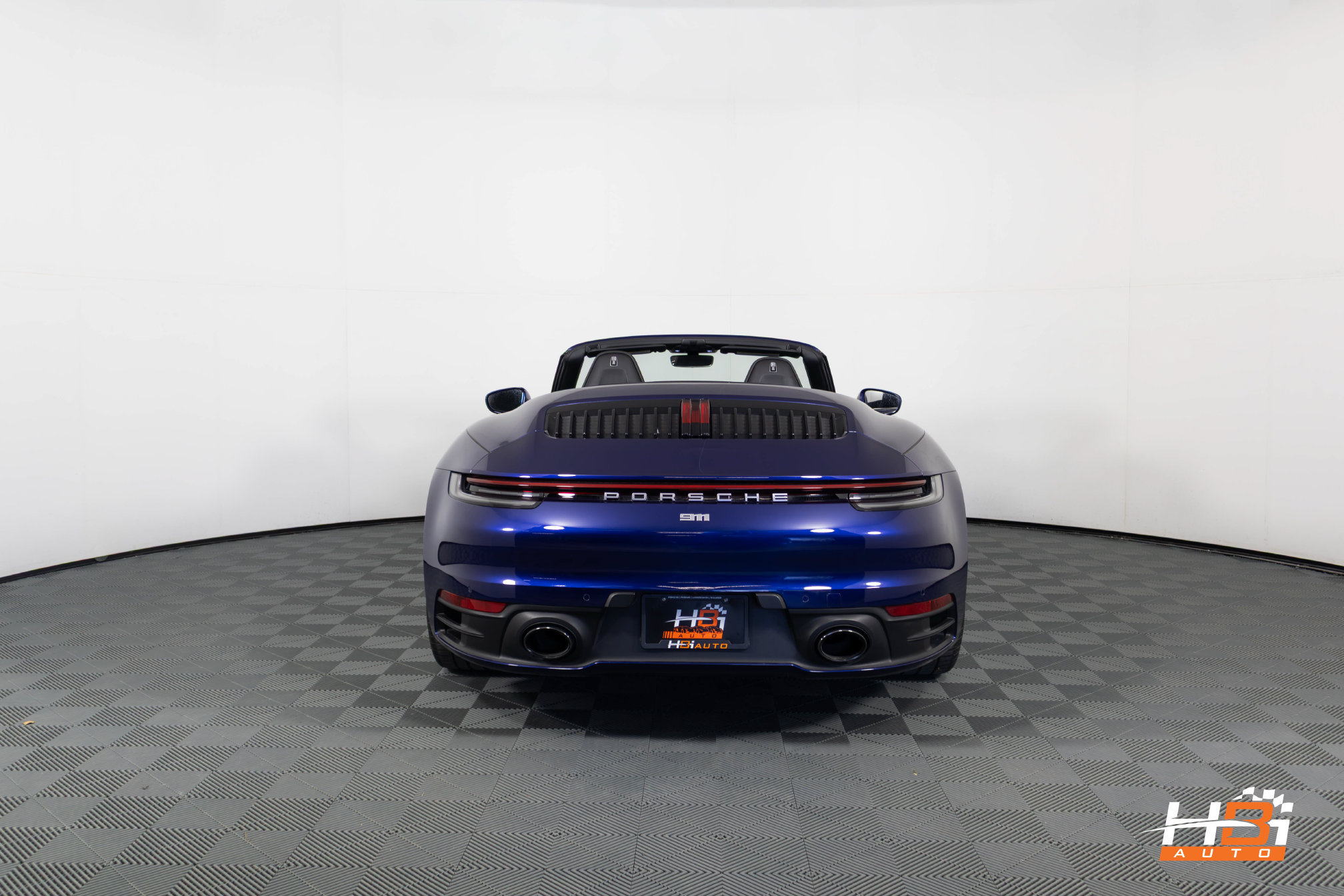 Used 2020 Porsche 911 Carrera RWD image 14