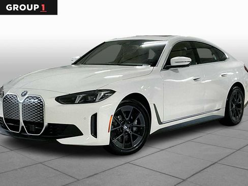 Used 2025 BMW i4 eDrive40 w/ Driving Assistance Package image 1