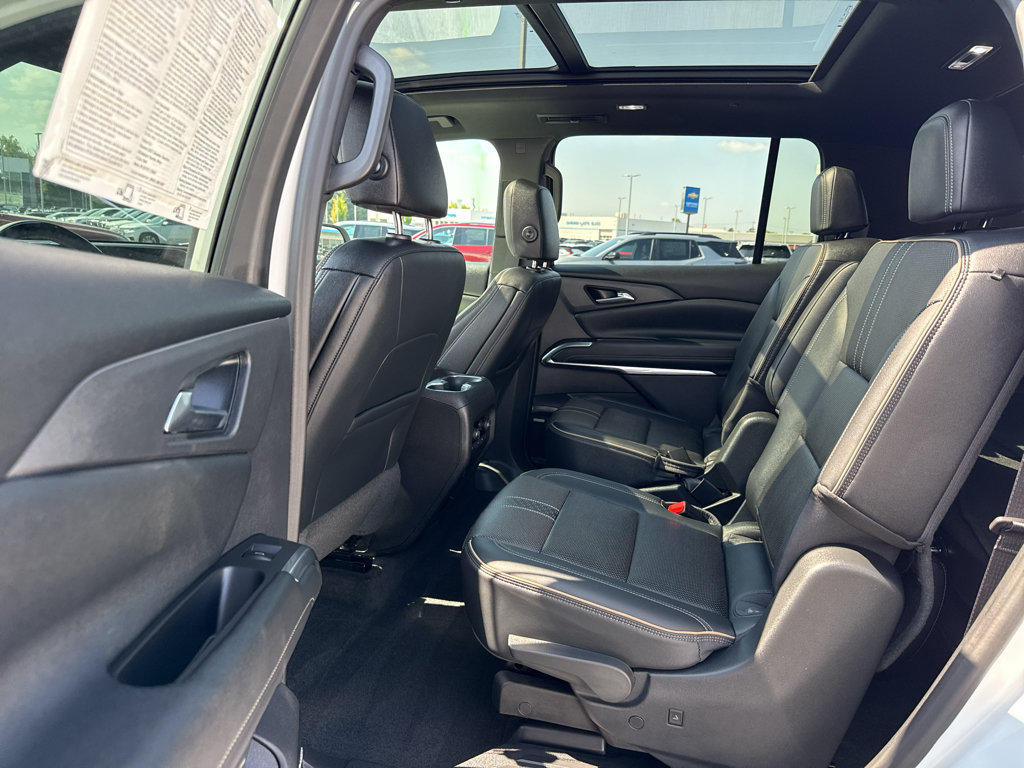 Certified 2024 Chevrolet Traverse RS AWD/4WD image 31
