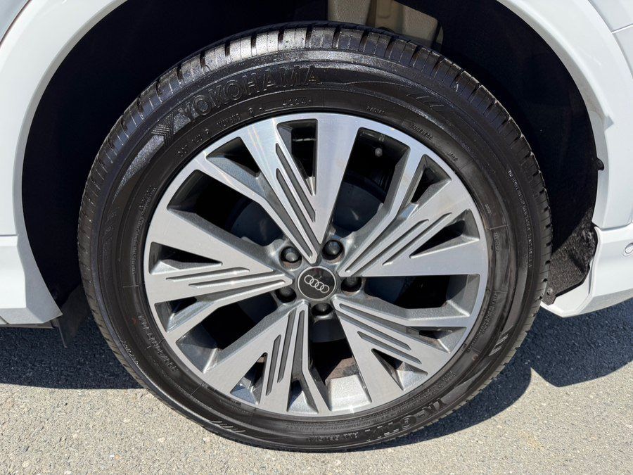Used 2023 Audi Q4 e-tron Premium Plus w/ Premium Plus RWD image 52