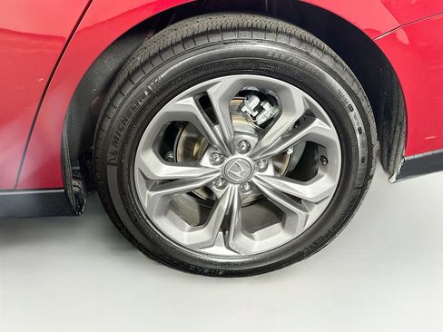 Used 2024 Honda Accord EX image 11