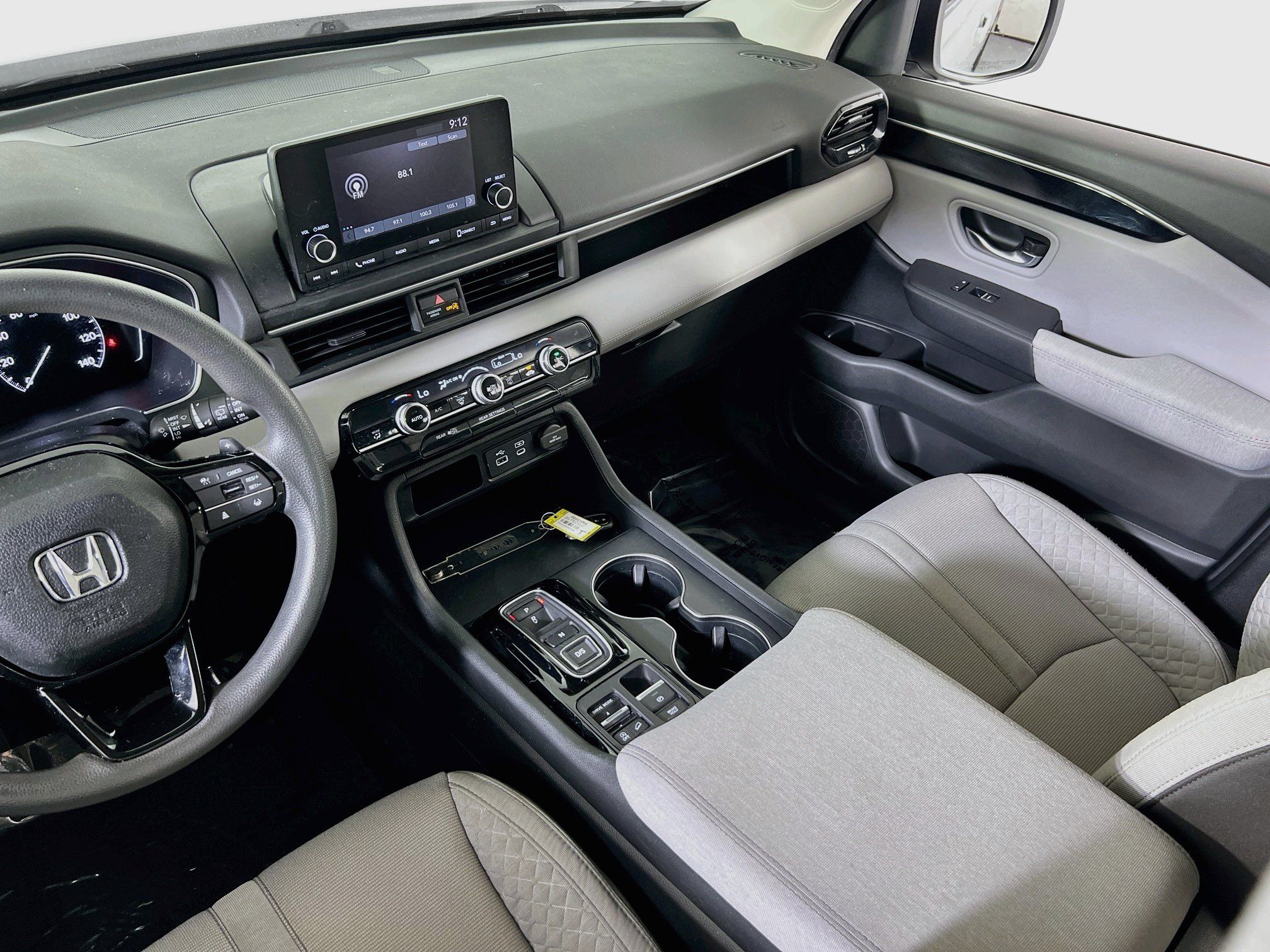 Used 2023 Honda Pilot LX image 21