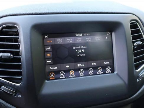 Used 2021 Jeep Compass Latitude w/ Driver Assistance Group AWD/4WD image 17