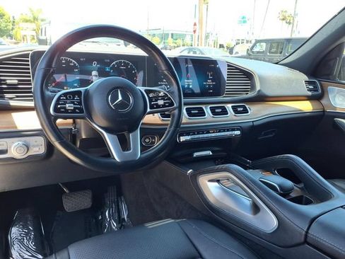 Used 2021 Mercedes-Benz GLE 350 w/ AMG Line Exterior image 10