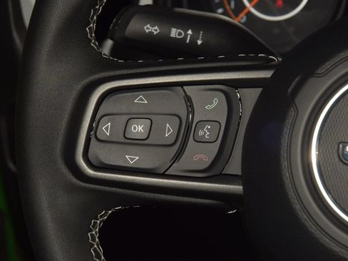 Used 2025 Jeep Wrangler Sport AWD/4WD image 40