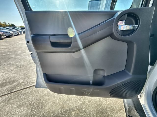 Used 2014 Nissan Xterra X AWD/4WD image 13