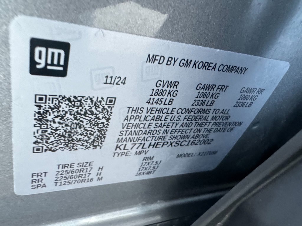 Used 2025 Chevrolet Trax LT FWD image 25