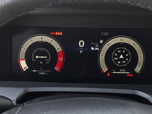 Used 2024 Toyota Tacoma TRD Sport image 24