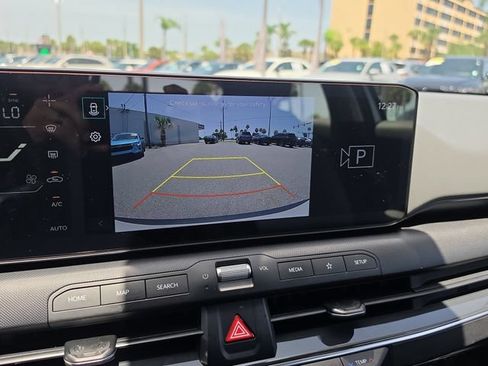 Used 2025 Kia K4 EX FWD image 23