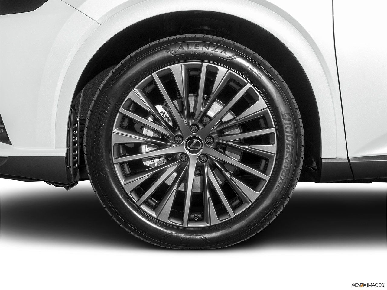 New 2026 Lexus RX 450h AWD image 6