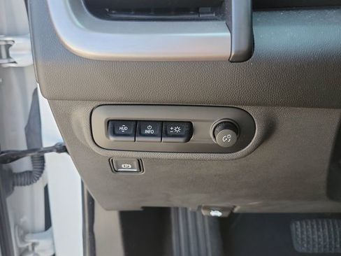 Used 2022 GMC Terrain AT4 w/ Infotainment Package II AWD/4WD image 23