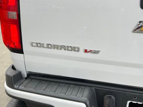 Used 2019 Chevrolet Colorado Z71 RWD image 46