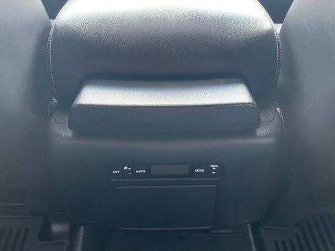 Used 2017 INFINITI QX80 4WD w/ Driver Assistance Package image 18