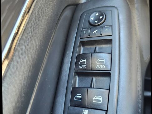 Used 2021 Jeep Grand Cherokee High Altitude AWD/4WD image 18