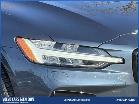 Certified 2023 Volvo S60 B5 Core w/ Climate Package image 7