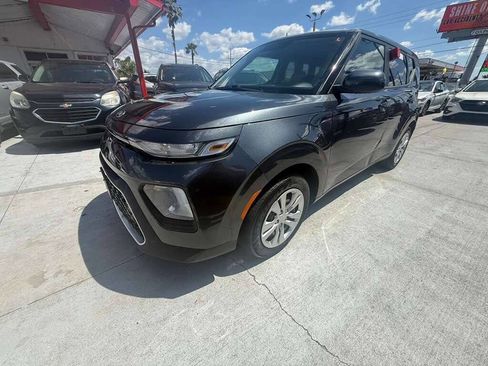 Used 2020 Kia Soul LX FWD image 8