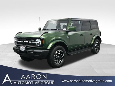 Used 2025 Ford Bronco Outer Banks image 1