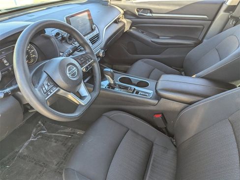 Used 2022 Nissan Altima 2.5 SV image 19