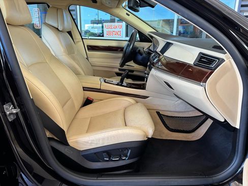 Used 2012 BMW 750Li image 23